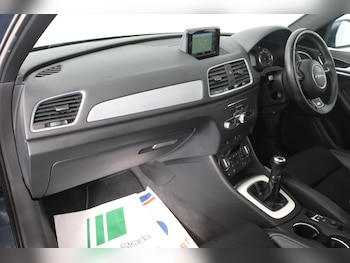 Used Audi Q3 2017 for sale - 77645871: Photo