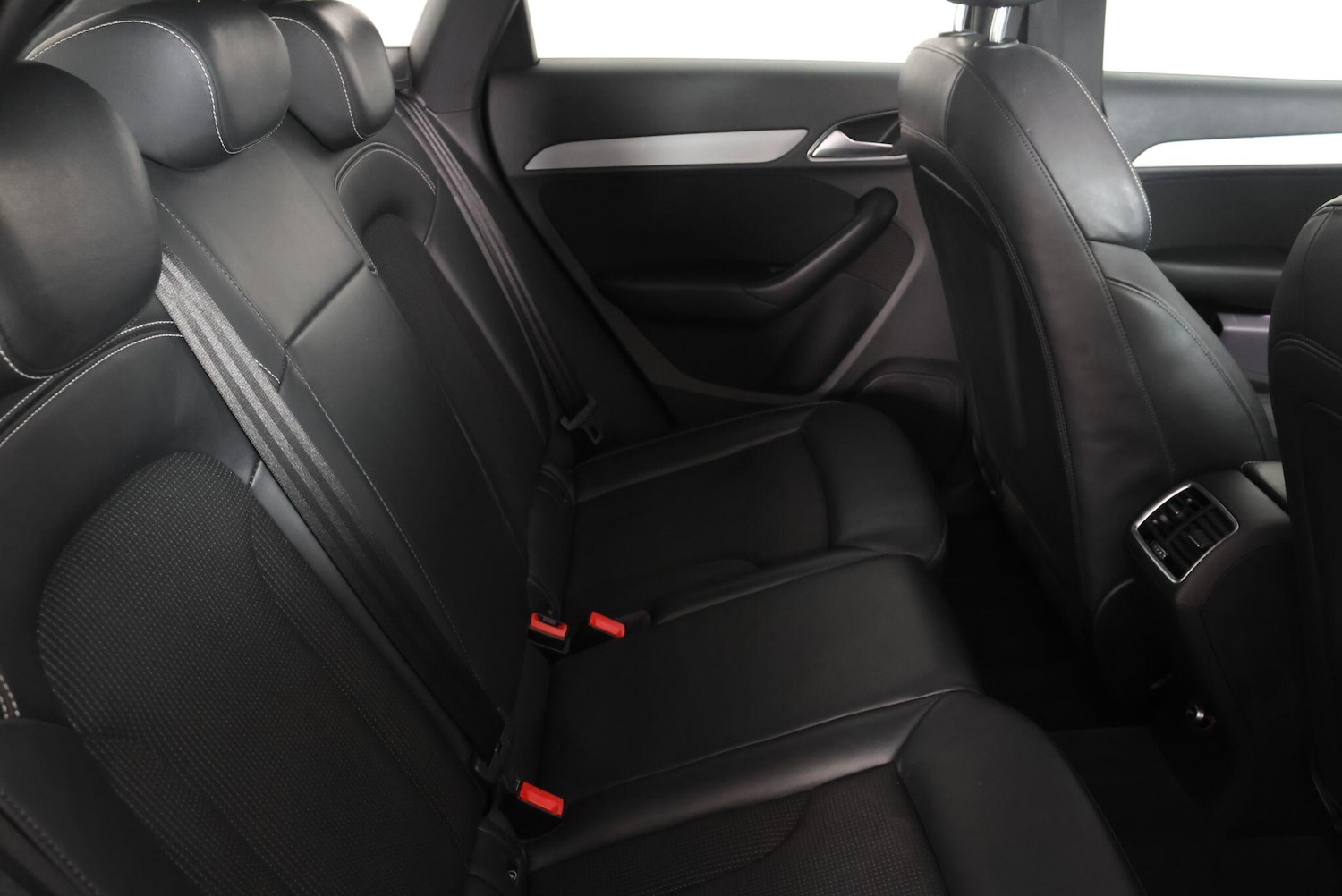 Used Audi Q3 2017 for sale - 77645871: Photo 70