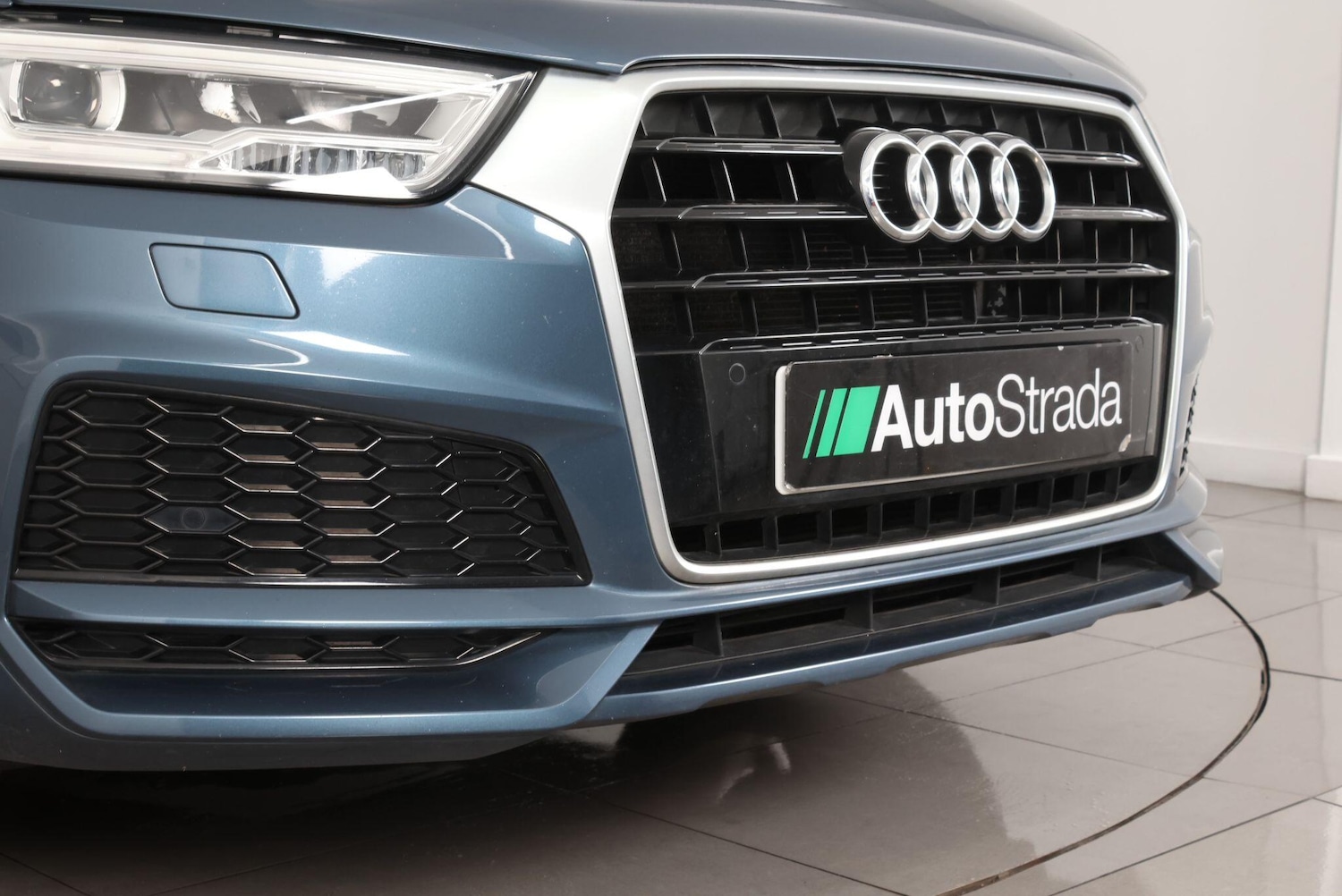 Used Audi Q3 2017 for sale - 77645871: Photo 72