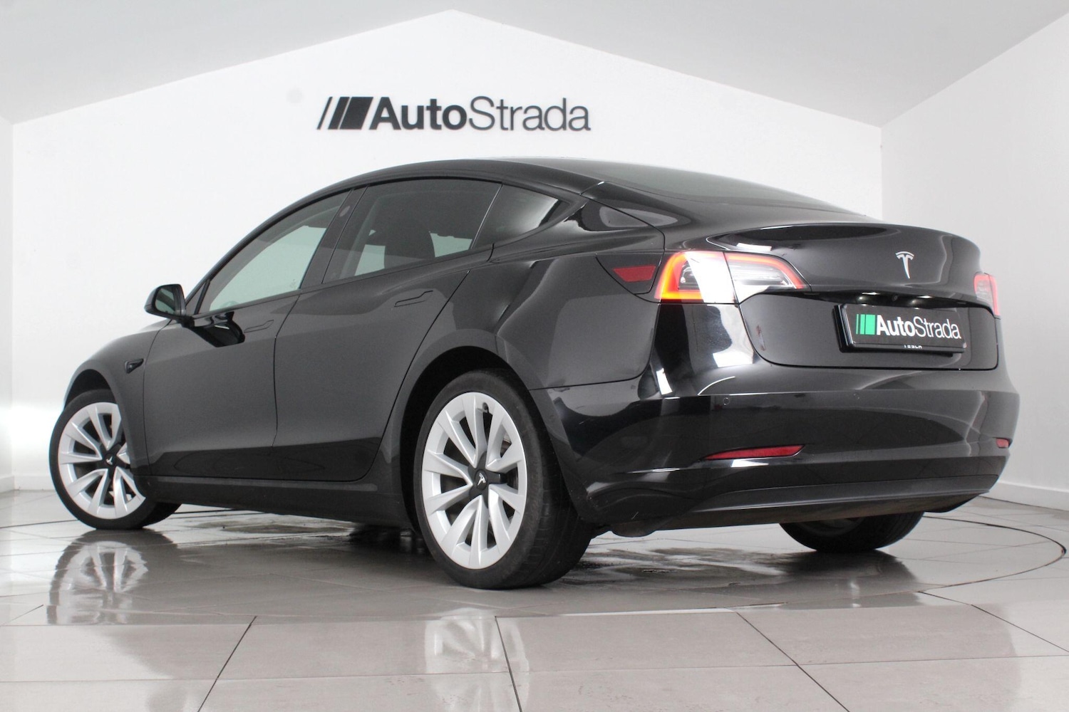 Used Tesla Model 3 2021 for sale - 76991049: Photo 14