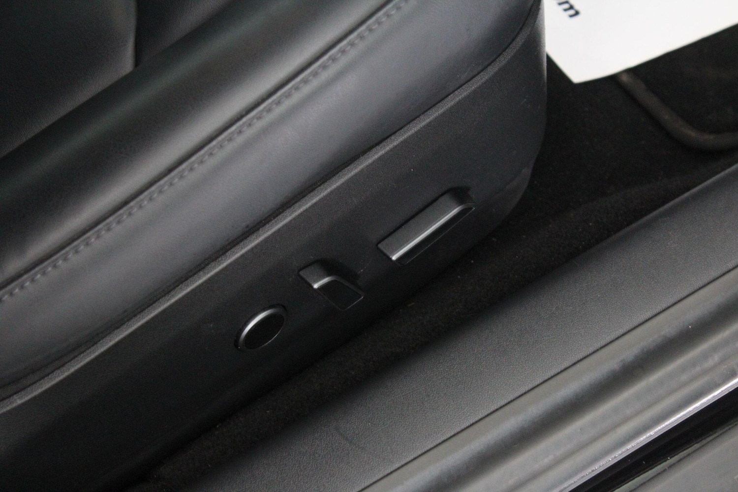 Used Tesla Model 3 2021 for sale - 76991049: Photo 44