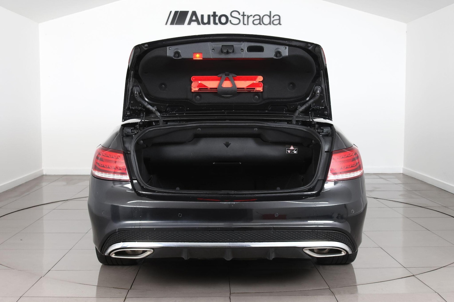 Used Mercedes-Benz E Class for sale - 76993988: Photo 21