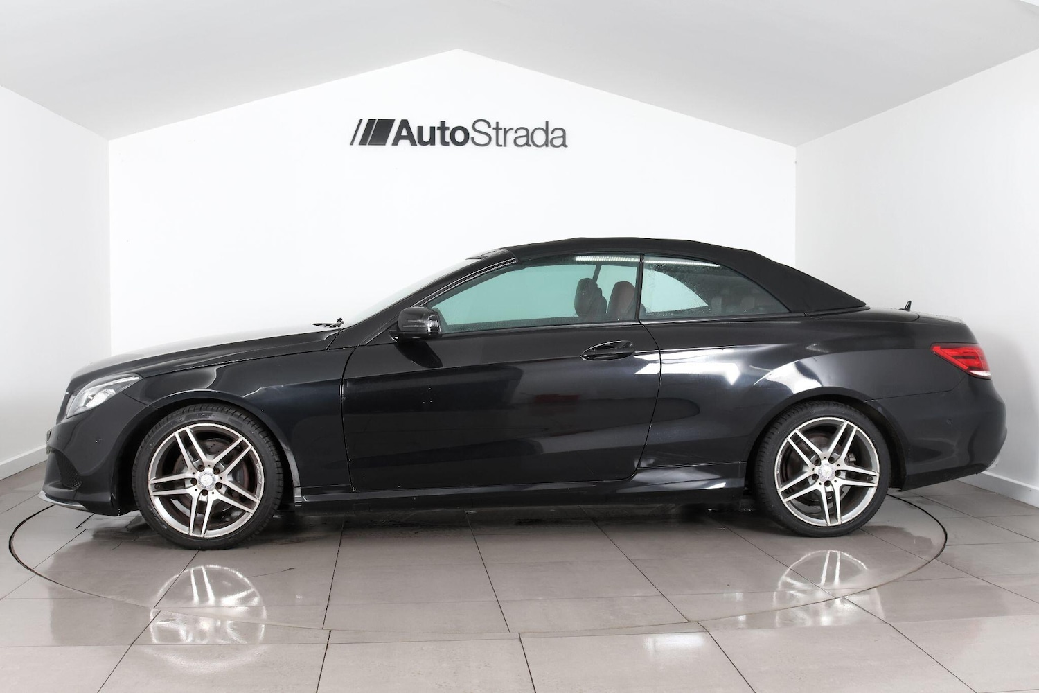 Used Mercedes-Benz E Class for sale - 76993988: Photo 27