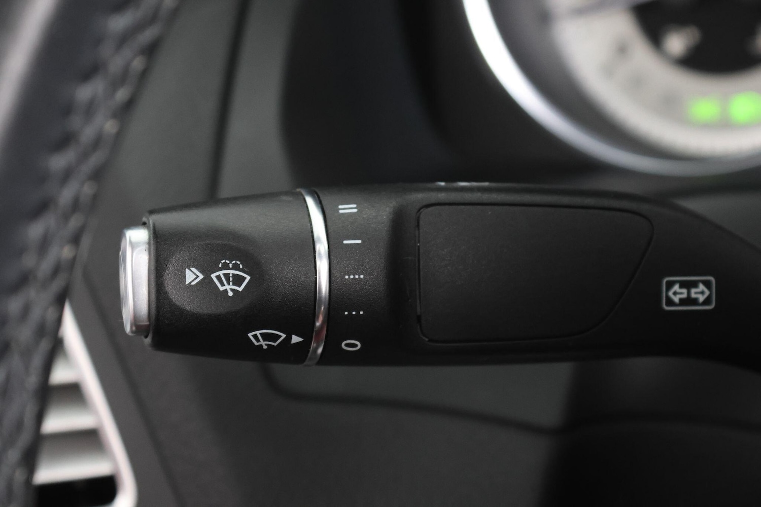 Used Mercedes-Benz E Class for sale - 76993988: Photo 34