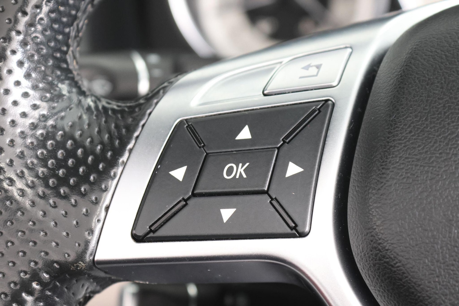 Used Mercedes-Benz E Class for sale - 76993988: Photo 35