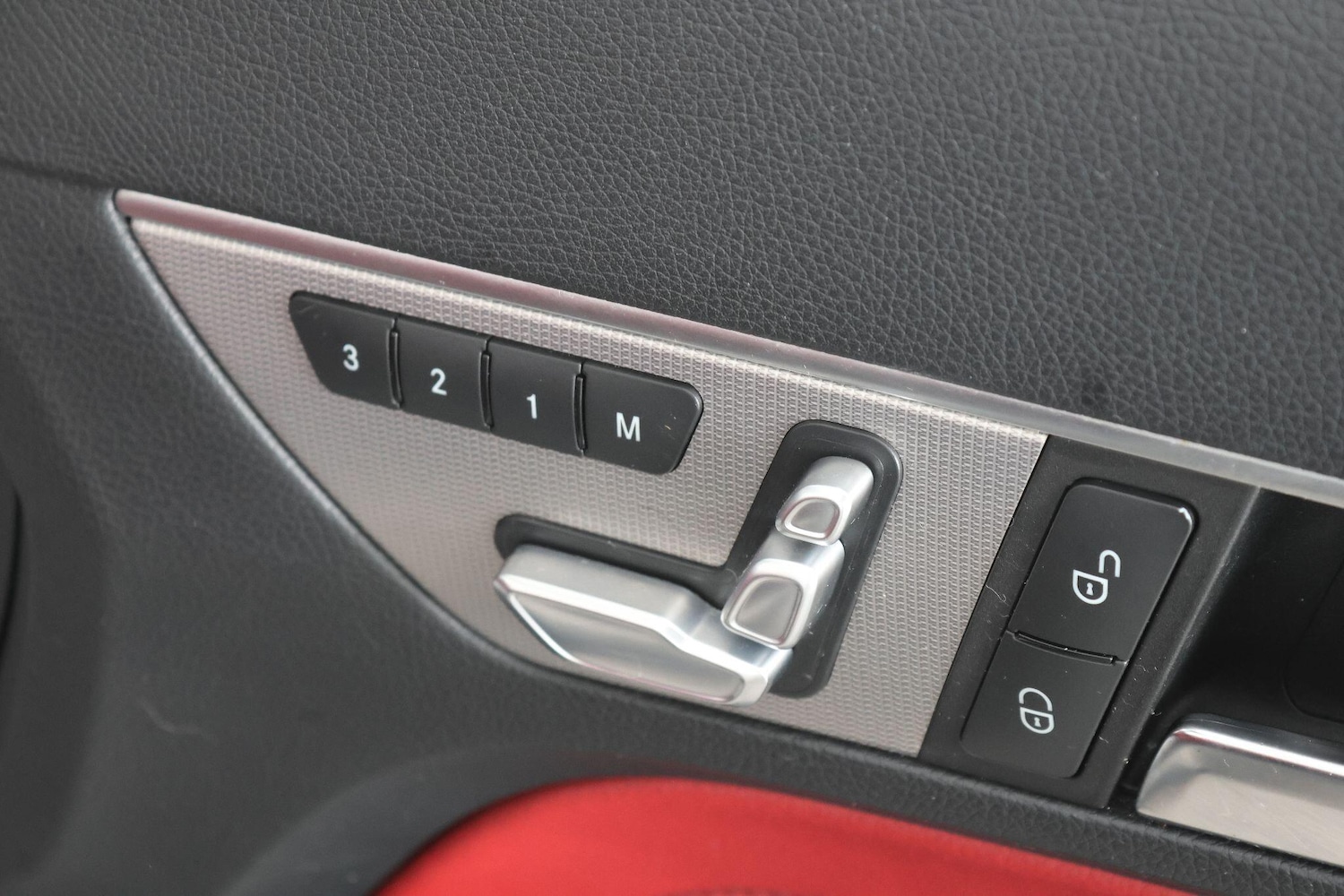 Used Mercedes-Benz E Class for sale - 76993988: Photo 50