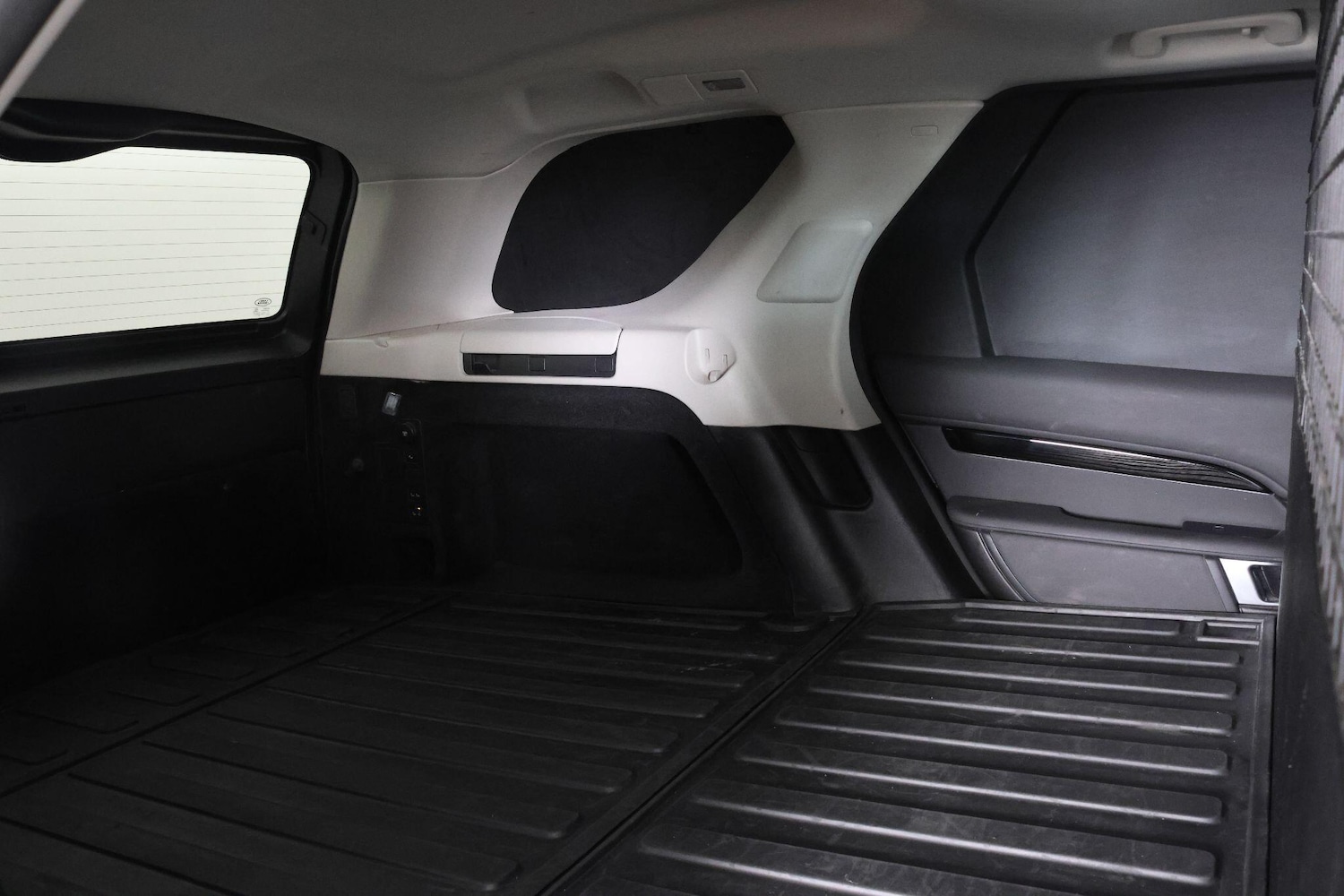 Used Land Rover Discovery 2019 for sale - 77021320: Photo 40