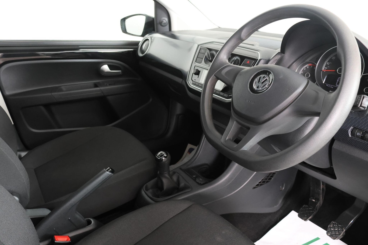 Used Volkswagen up! 2019 for sale - 77425904: Photo 3