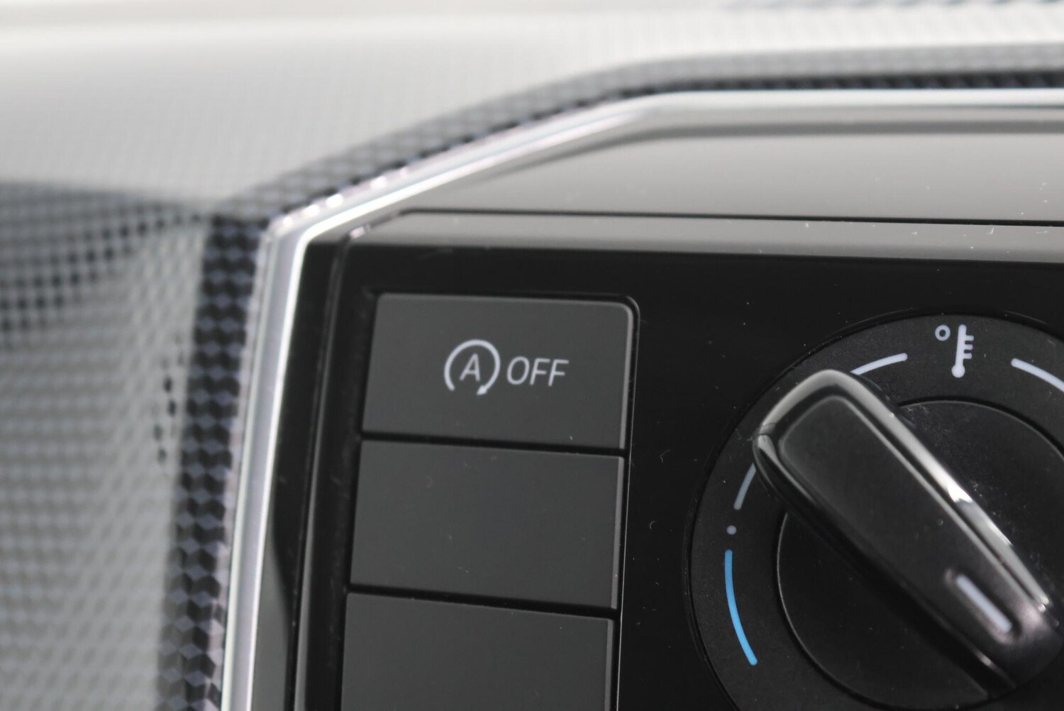 Used Volkswagen up! 2019 for sale - 77425904: Photo 34