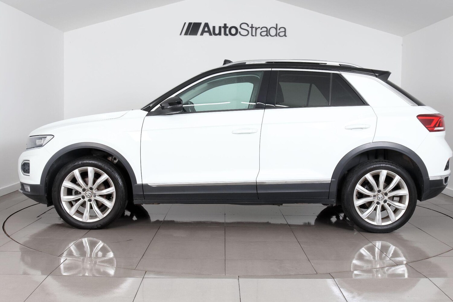 Used Volkswagen T-Roc 2019 for sale - 77021057: Photo 7