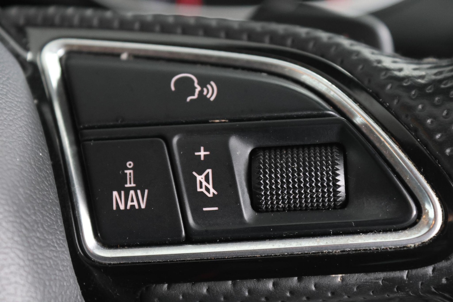 Used Audi A4 2014 for sale - 77202968: Photo 32