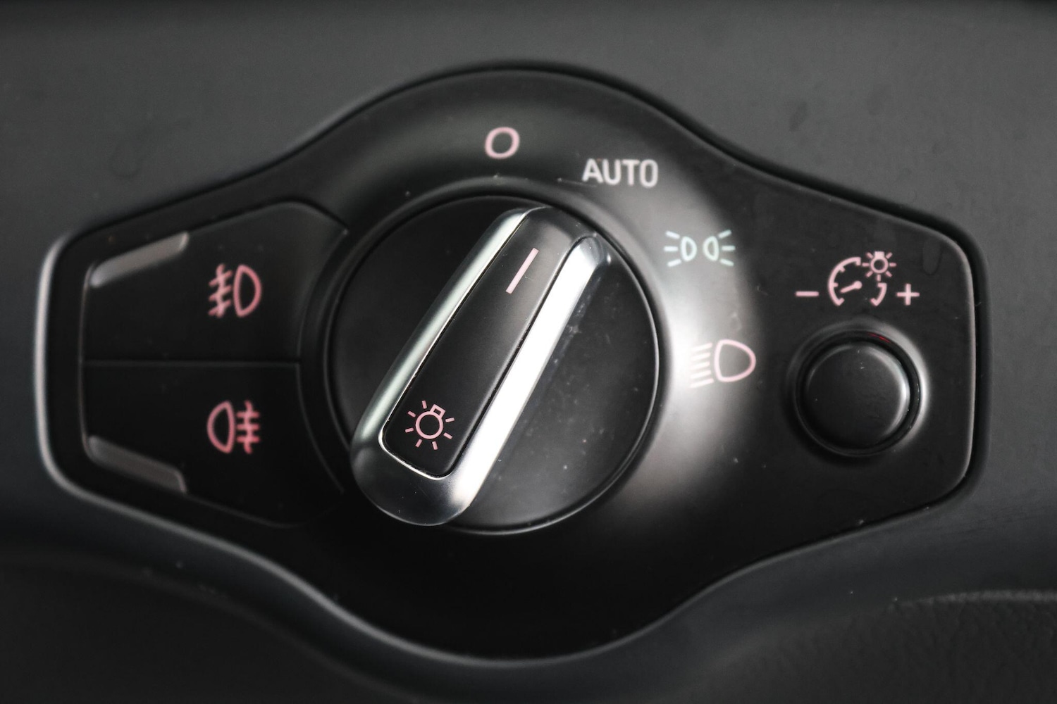 Used Audi A4 2014 for sale - 77202968: Photo 51