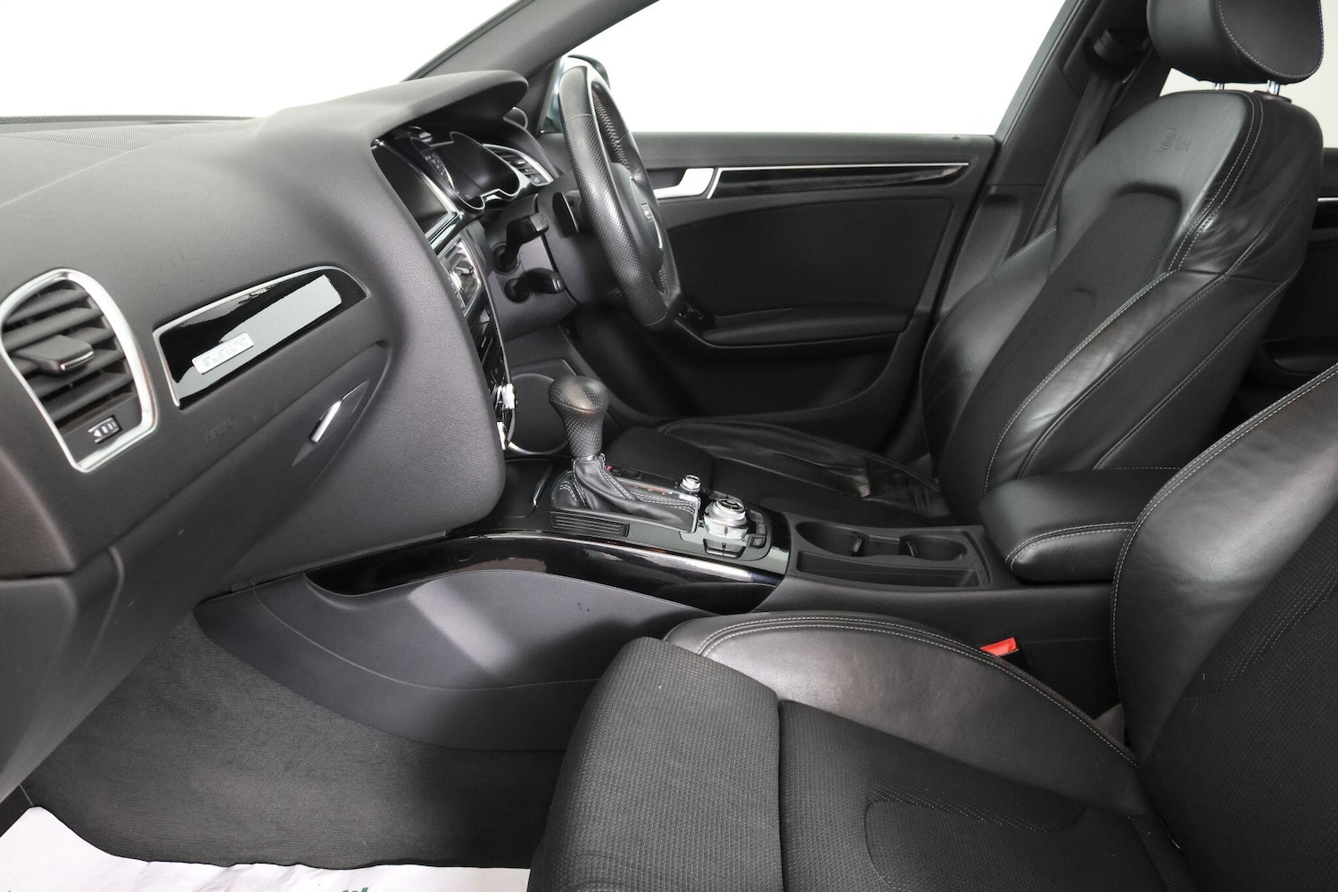 Used Audi A4 2014 for sale - 77202968: Photo 56