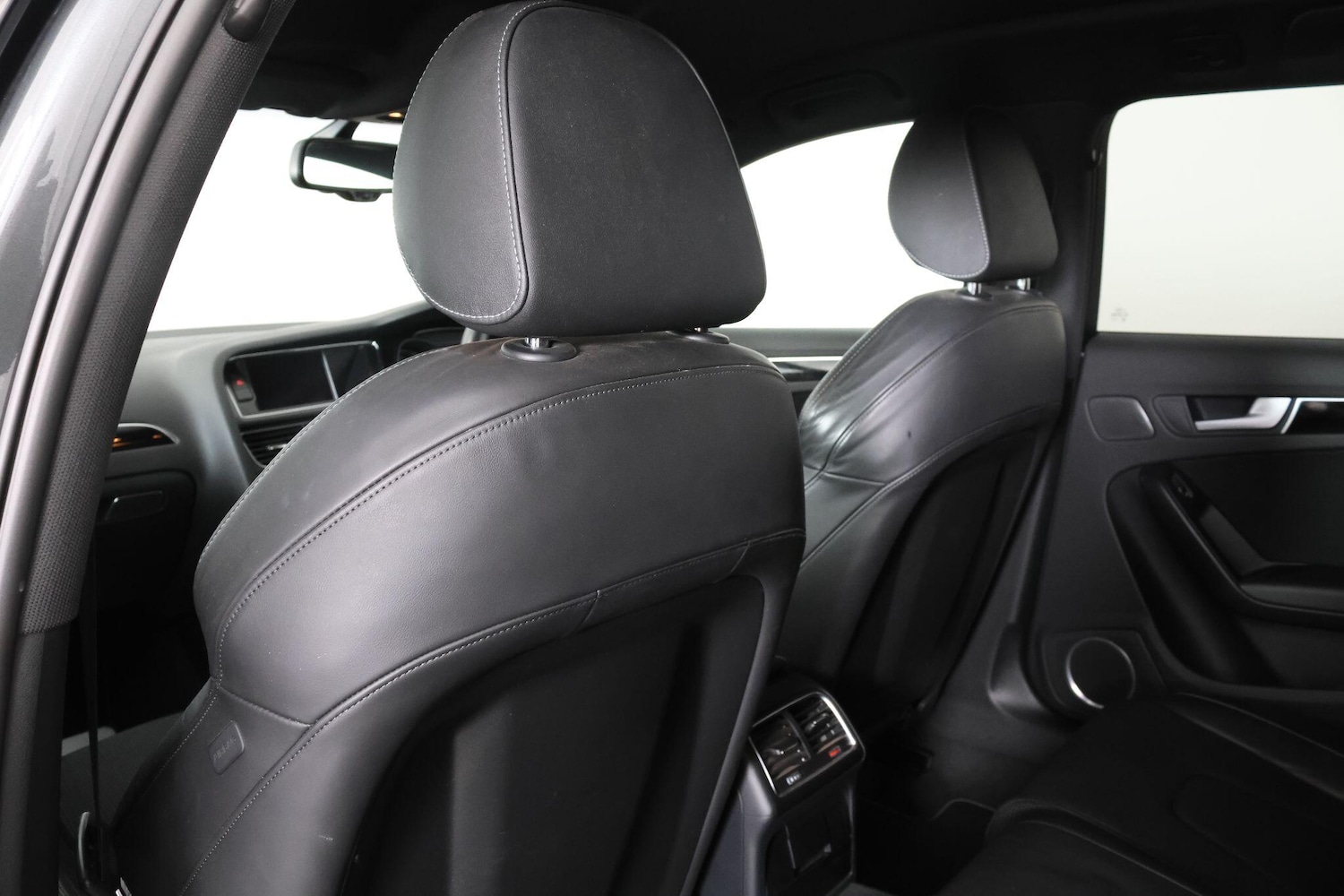 Used Audi A4 2014 for sale - 77202968: Photo 61