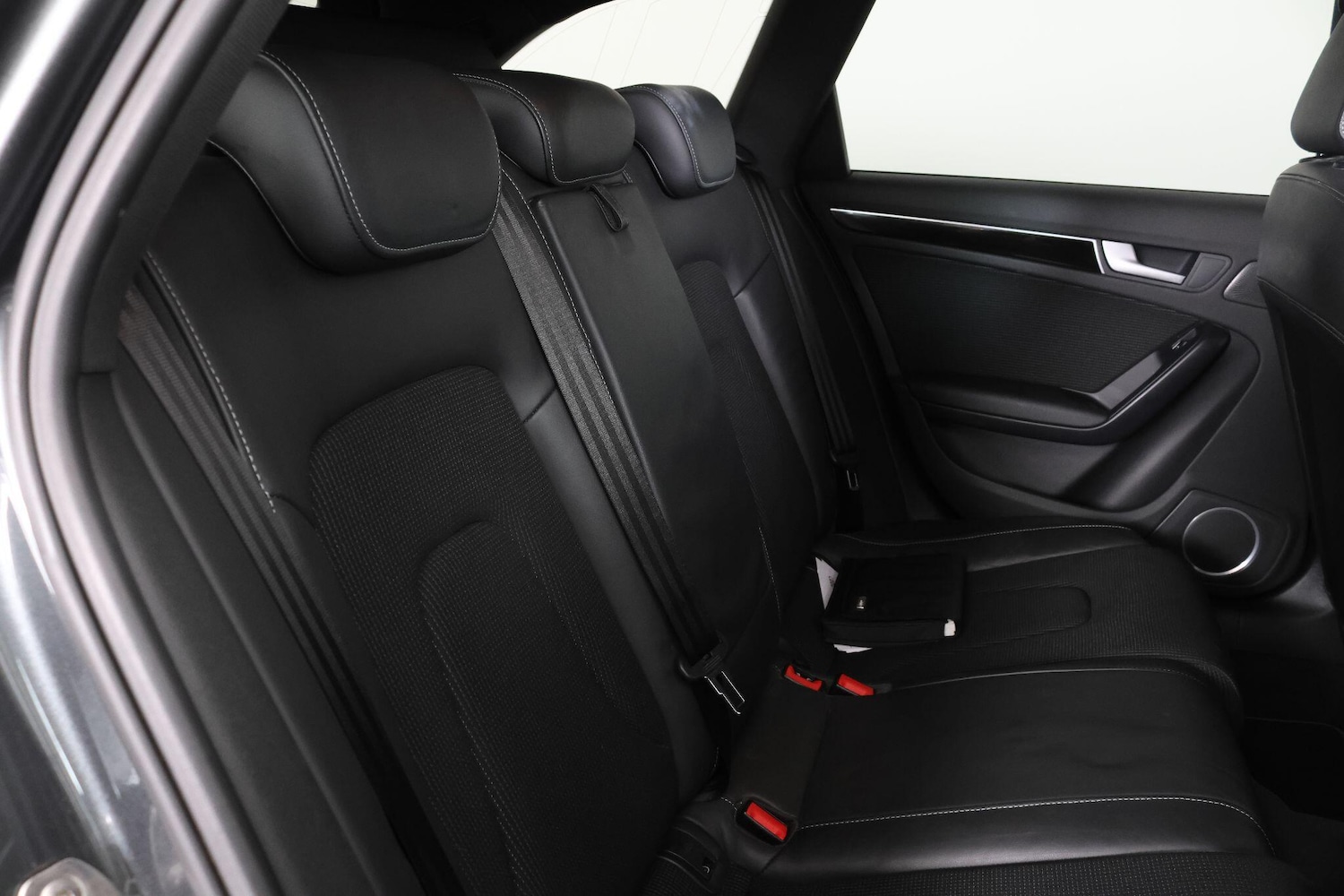 Used Audi A4 2014 for sale - 77202968: Photo 65