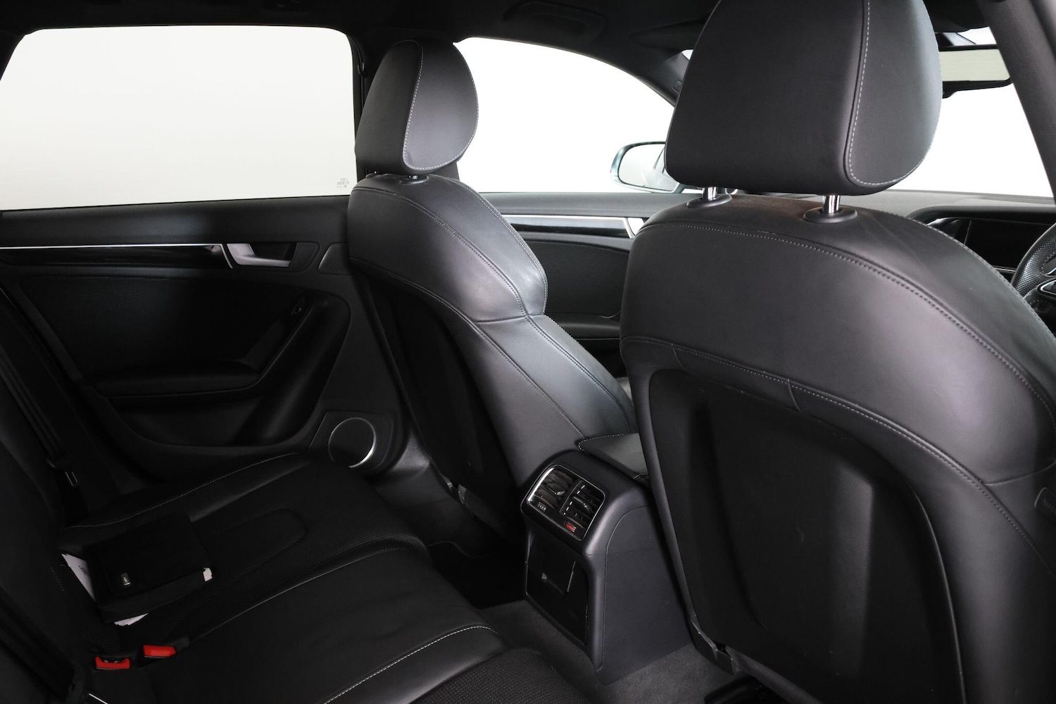 Used Audi A4 2014 for sale - 77202968: Photo 67