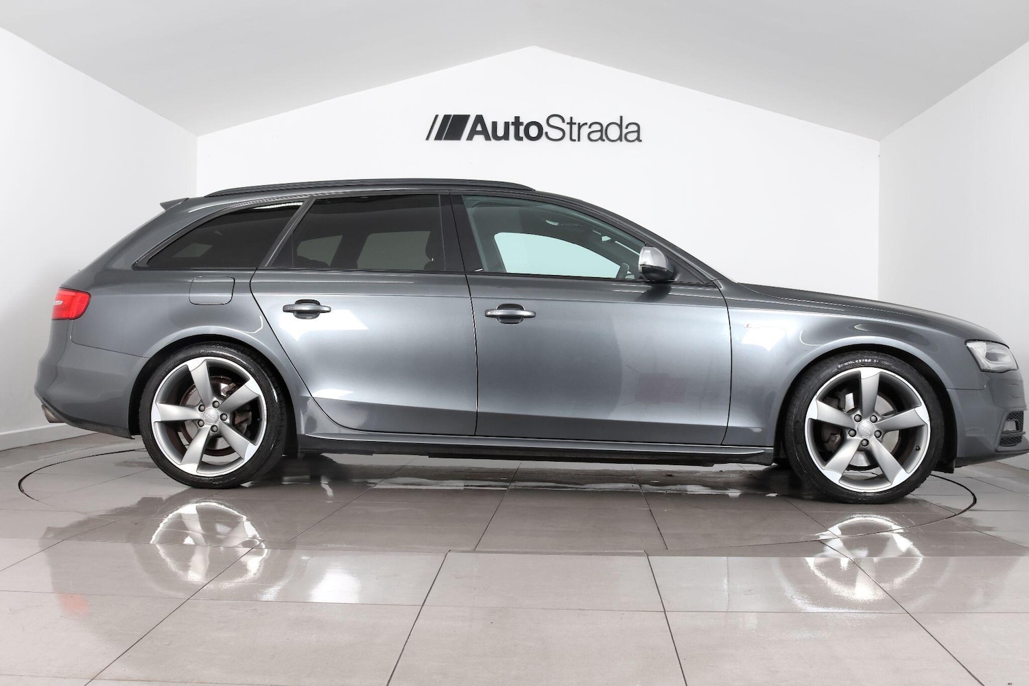 Used Audi A4 2014 for sale - 77202968: Photo 7