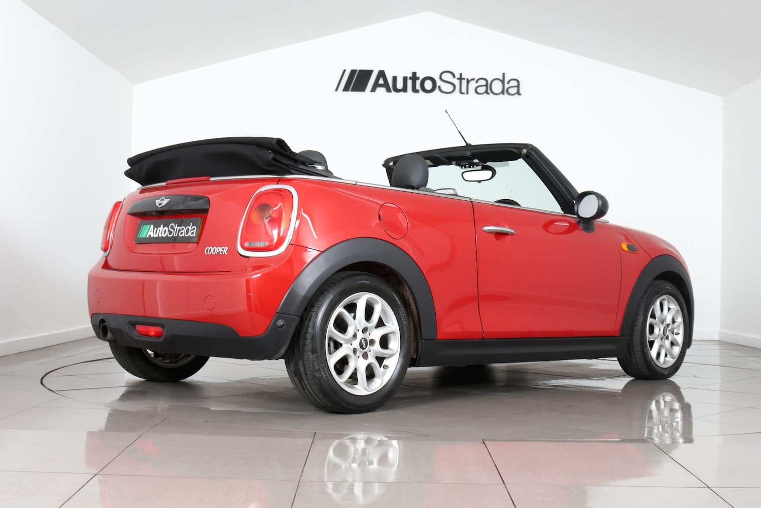 Used MINI Convertible 2016 for sale - 77768231: Photo 19