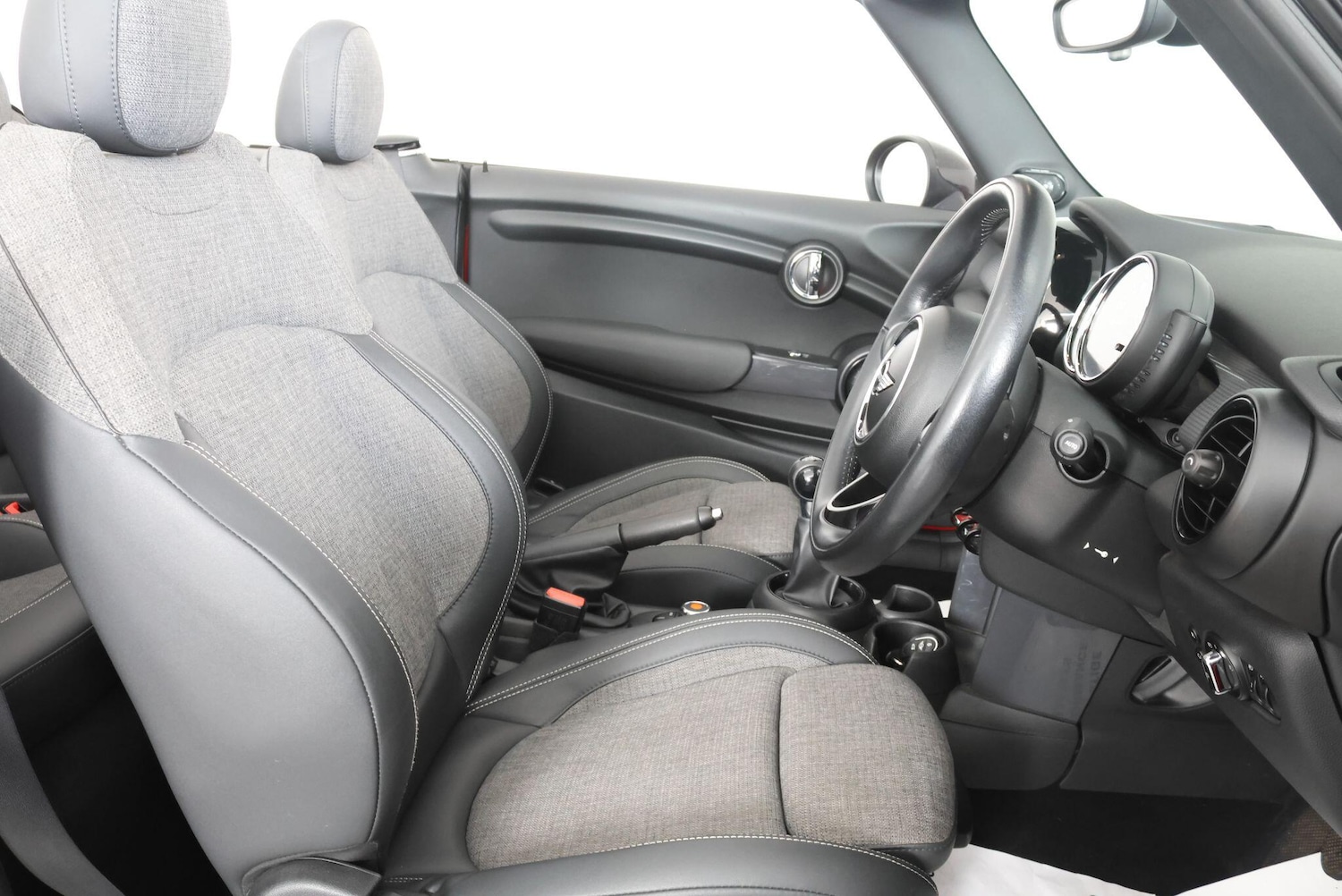 Used MINI Convertible 2016 for sale - 77768231: Photo 50