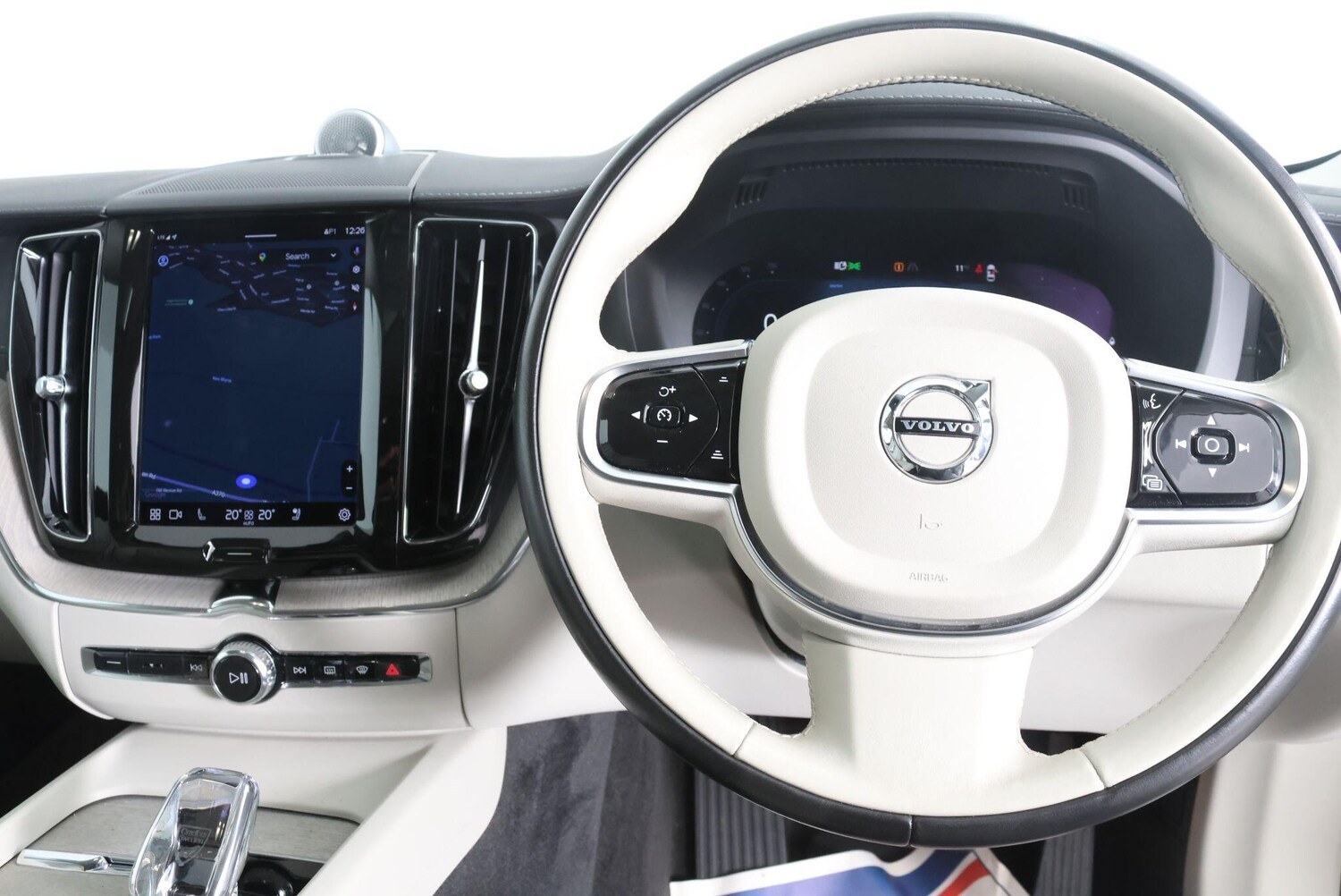 Used Volvo XC60 2023 for sale - 77705054: Photo 21