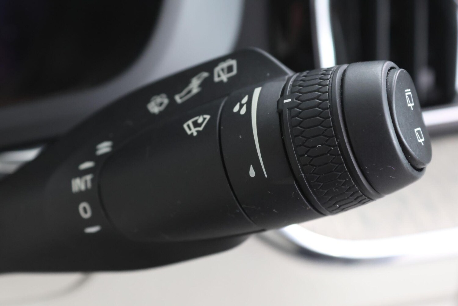 Used Volvo XC60 2023 for sale - 77705054: Photo 27