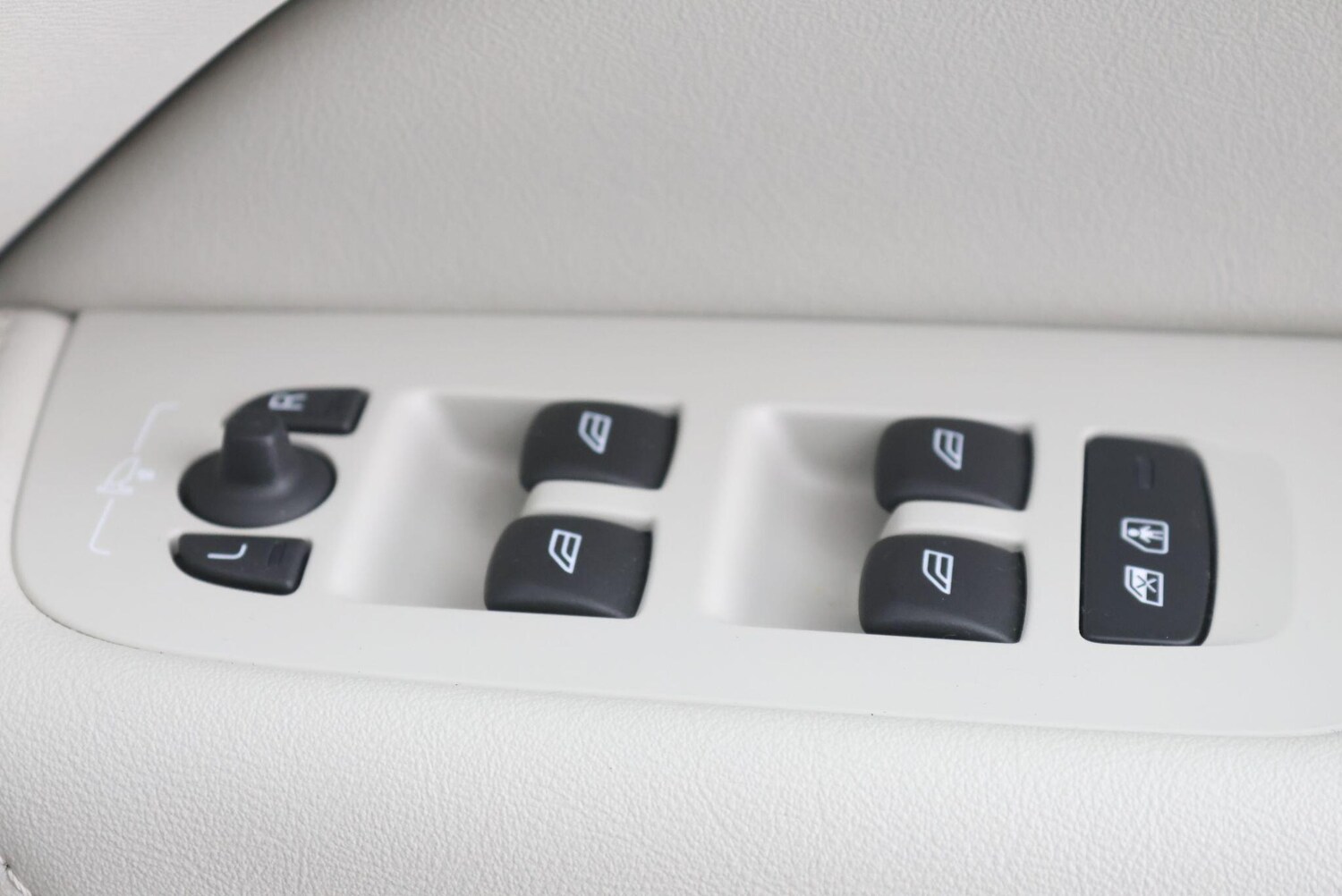 Used Volvo XC60 2023 for sale - 77705054: Photo 49