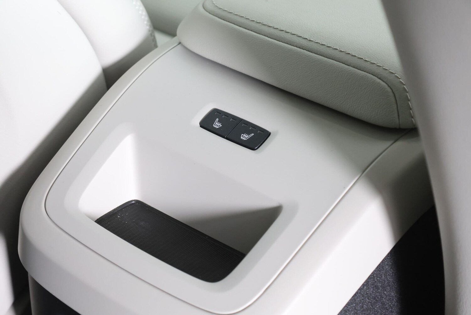 Used Volvo XC60 2023 for sale - 77705054: Photo 55