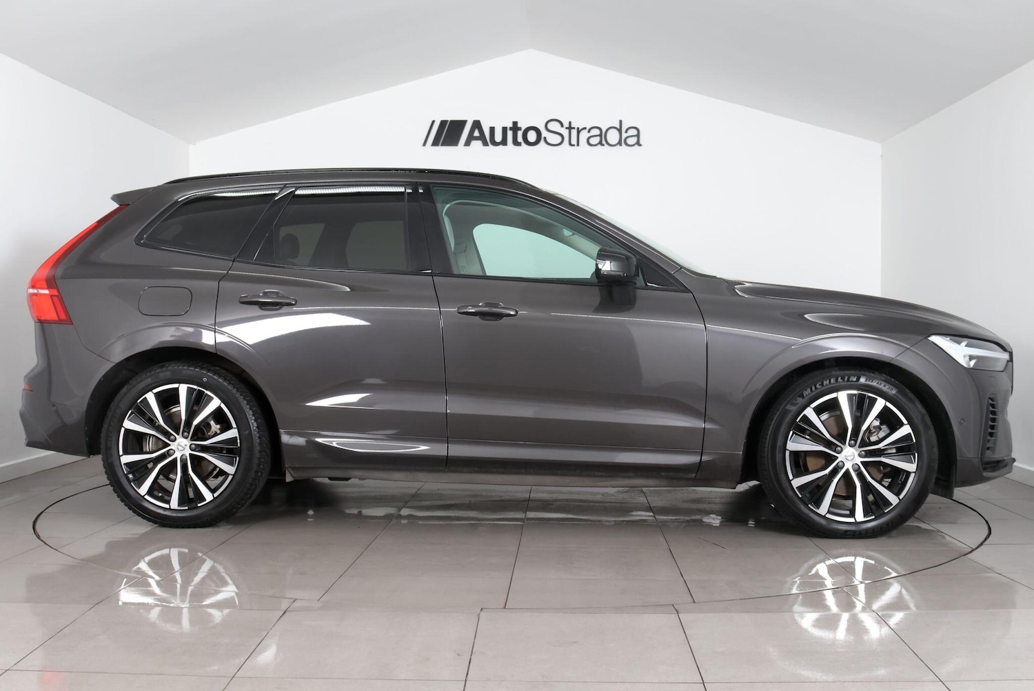 Used Volvo XC60 2023 for sale - 77705054: Photo 6