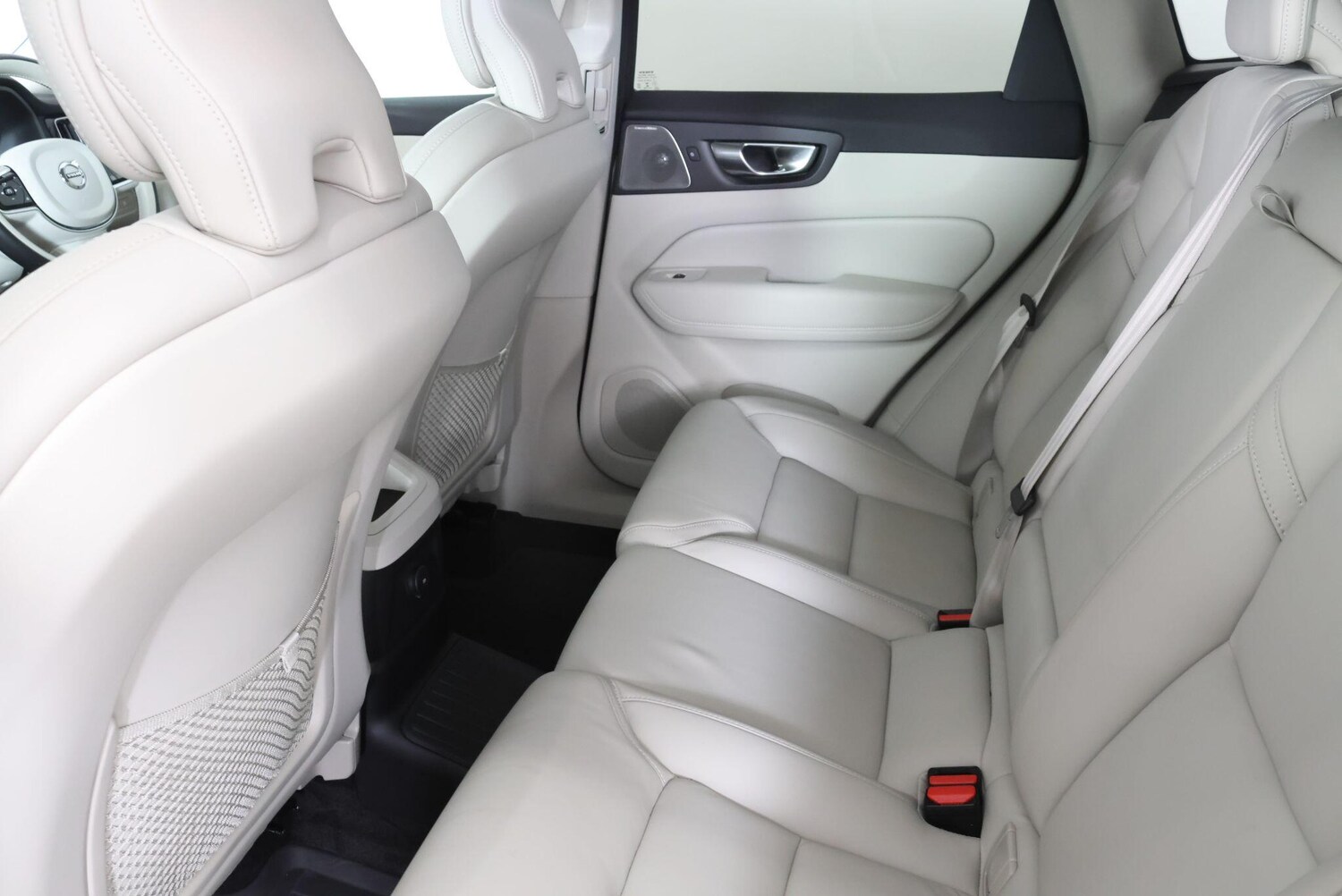 Used Volvo XC60 2023 for sale - 77705054: Photo 64