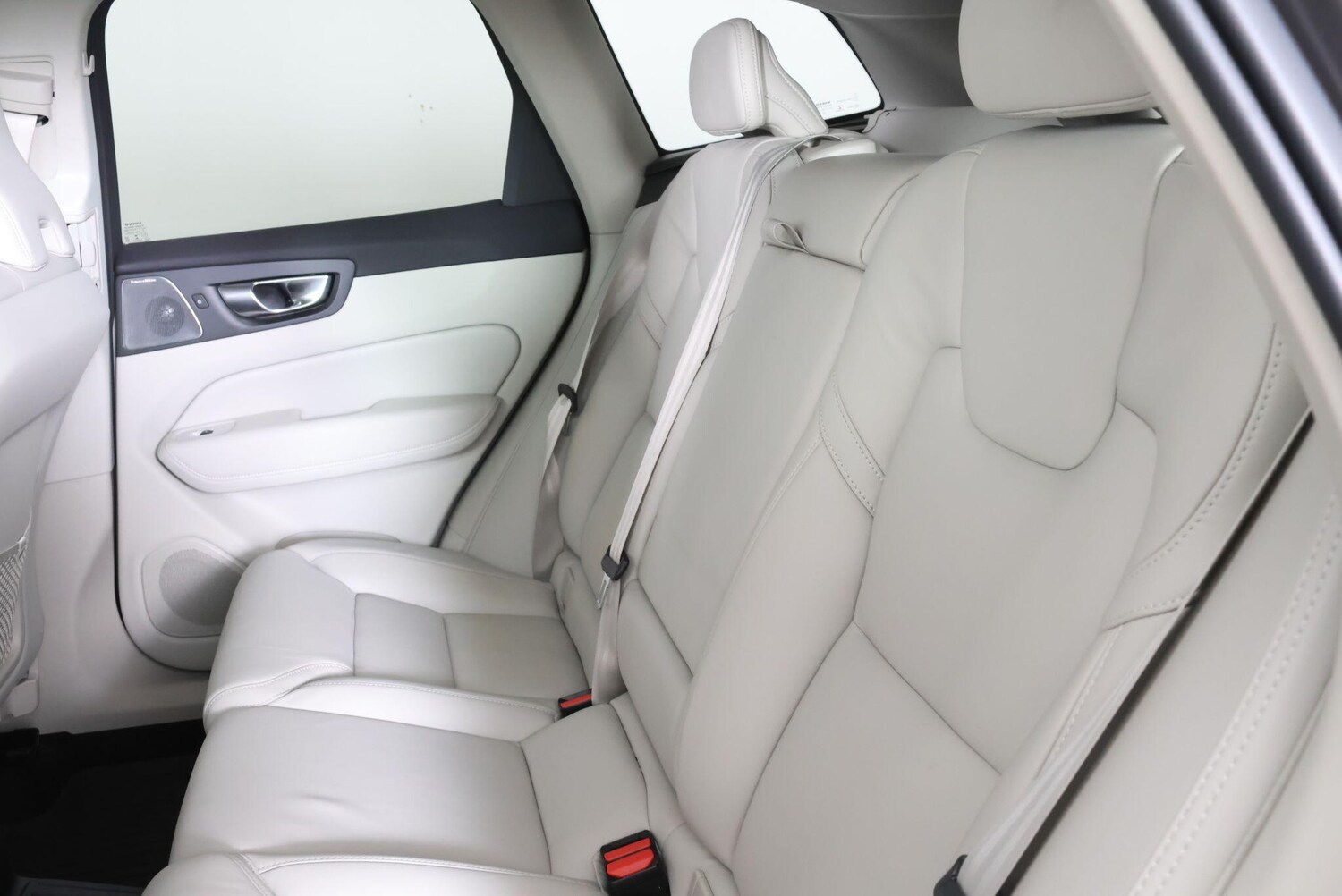 Used Volvo XC60 2023 for sale - 77705054: Photo 65