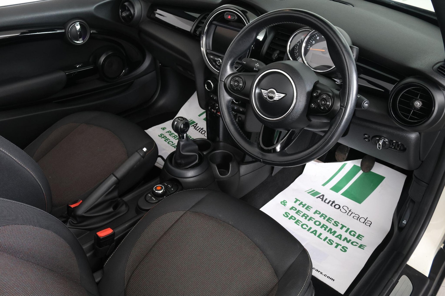 Used MINI Convertible 2017 for sale - 77109127: Photo 3