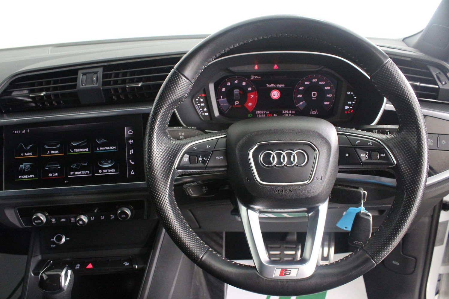 Used Audi Q3 2020 for sale - 76989607: Photo 24