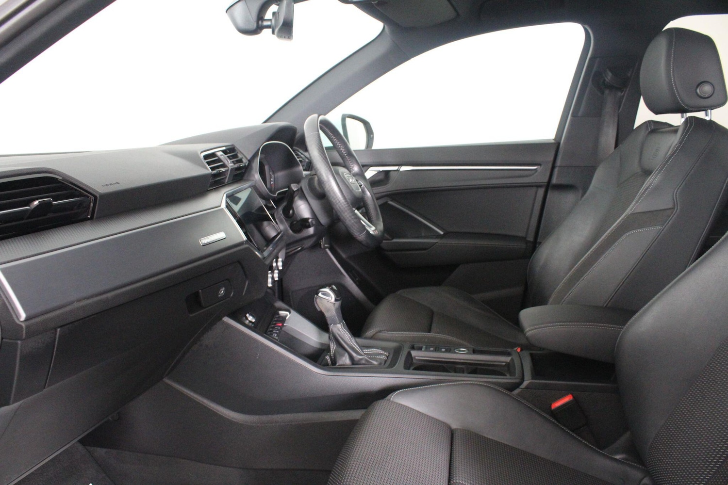 Used Audi Q3 2020 for sale - 76989607: Photo 51