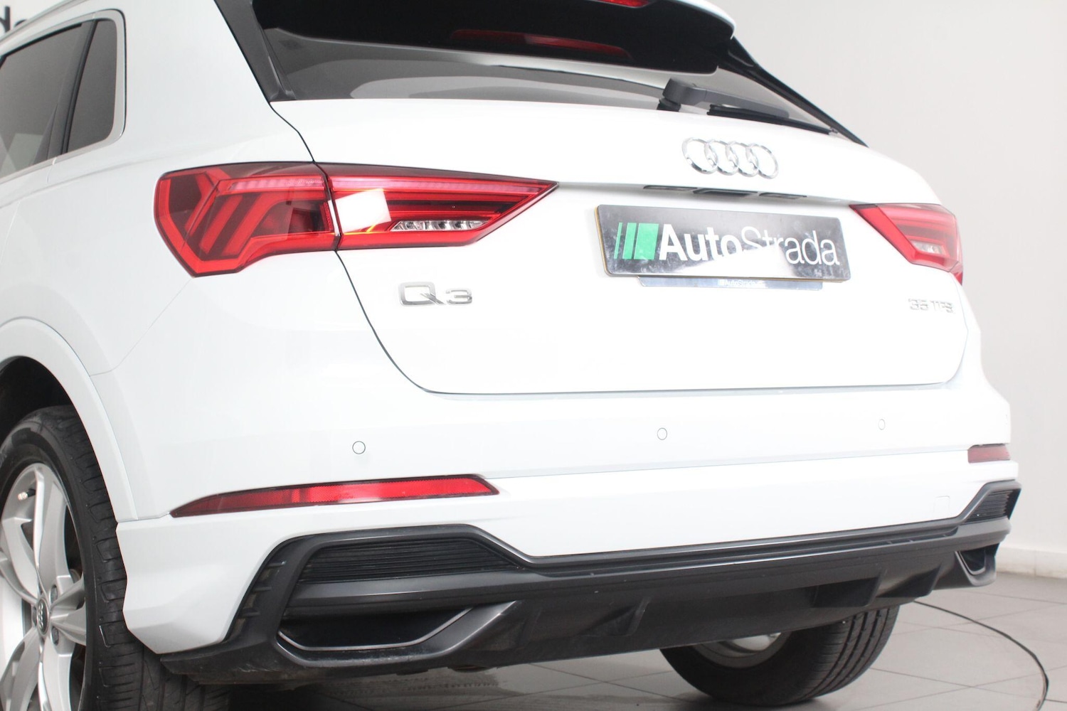 Used Audi Q3 2020 for sale - 76989607: Photo 65