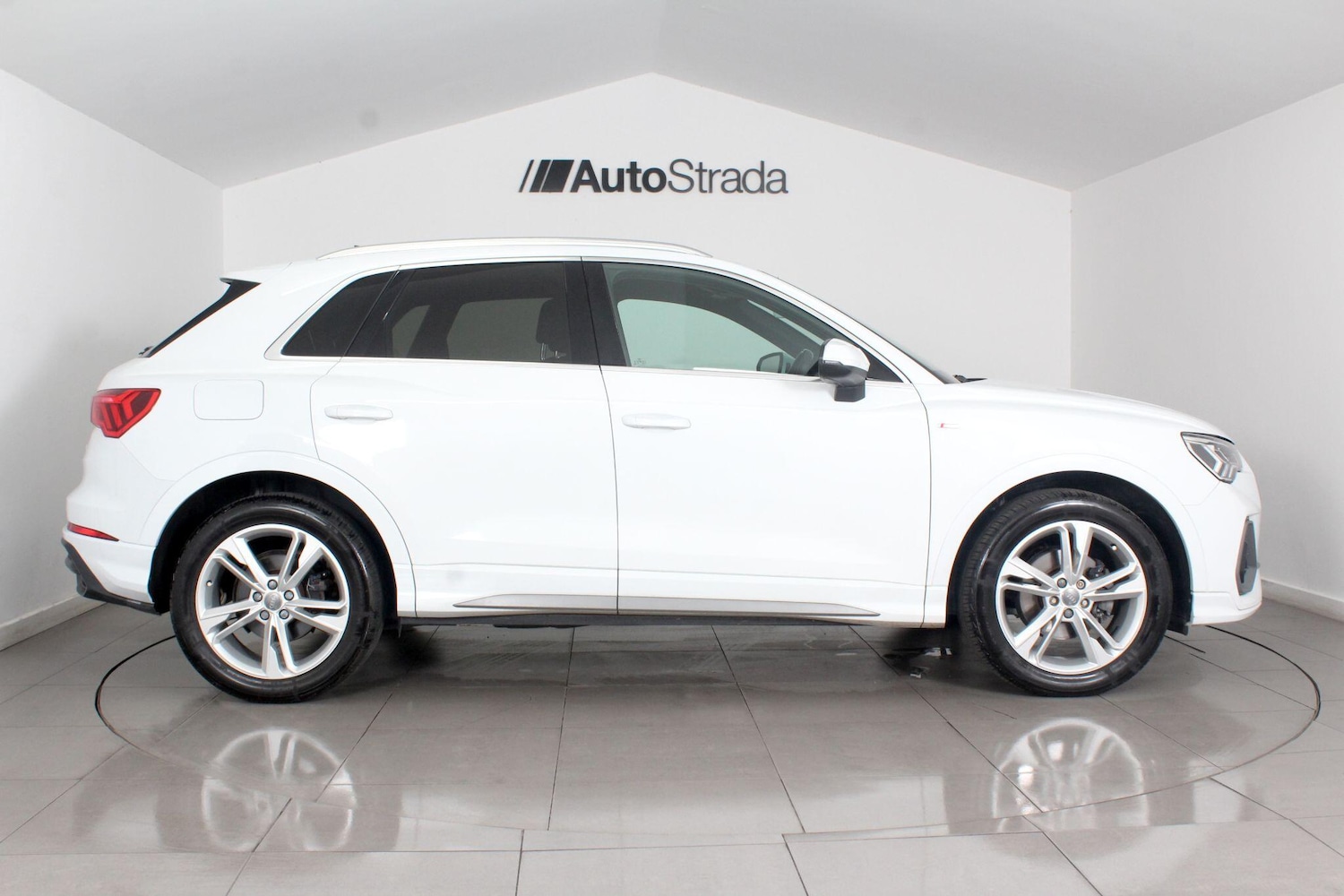 Used Audi Q3 2020 for sale - 76989607: Photo 7