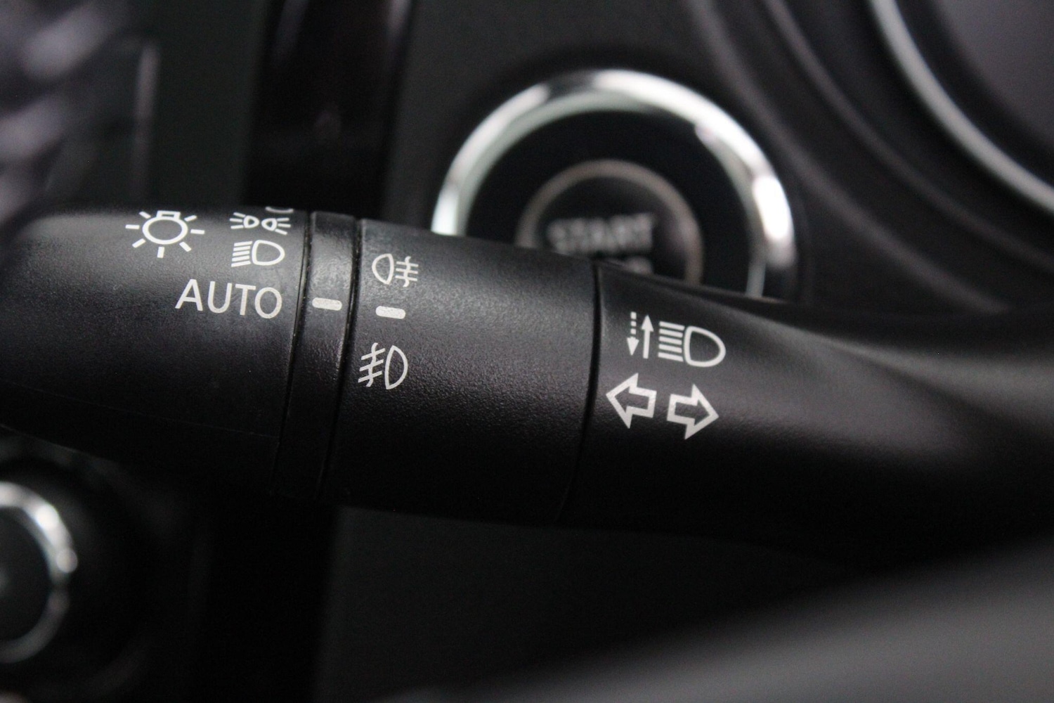 Used Nissan Qashqai for sale - 76996300: Photo 25