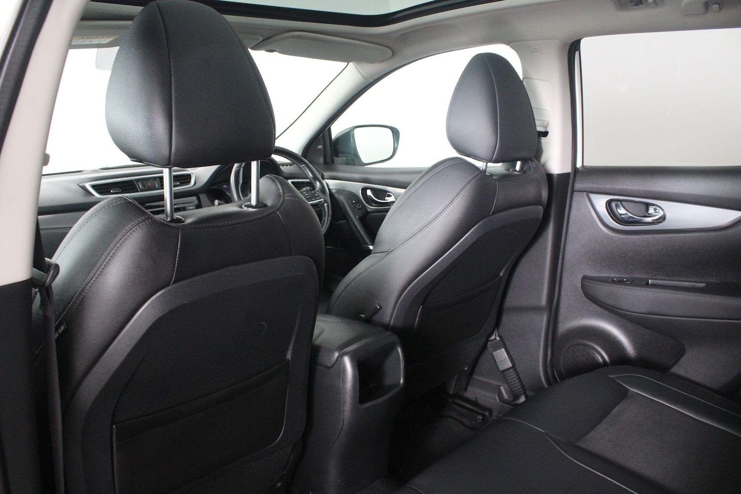 Used Nissan Qashqai for sale - 76996300: Photo 40