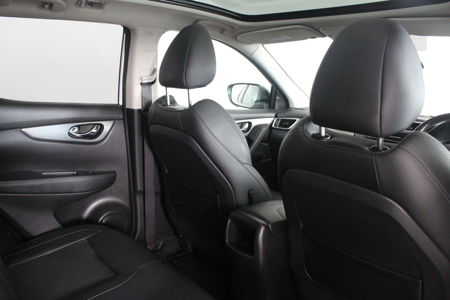 Used Nissan Qashqai for sale - 76996300: Photo 44