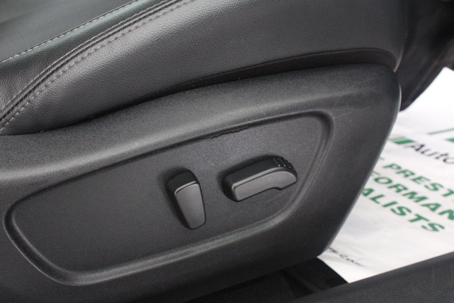 Used Nissan Qashqai for sale - 76996300: Photo 50