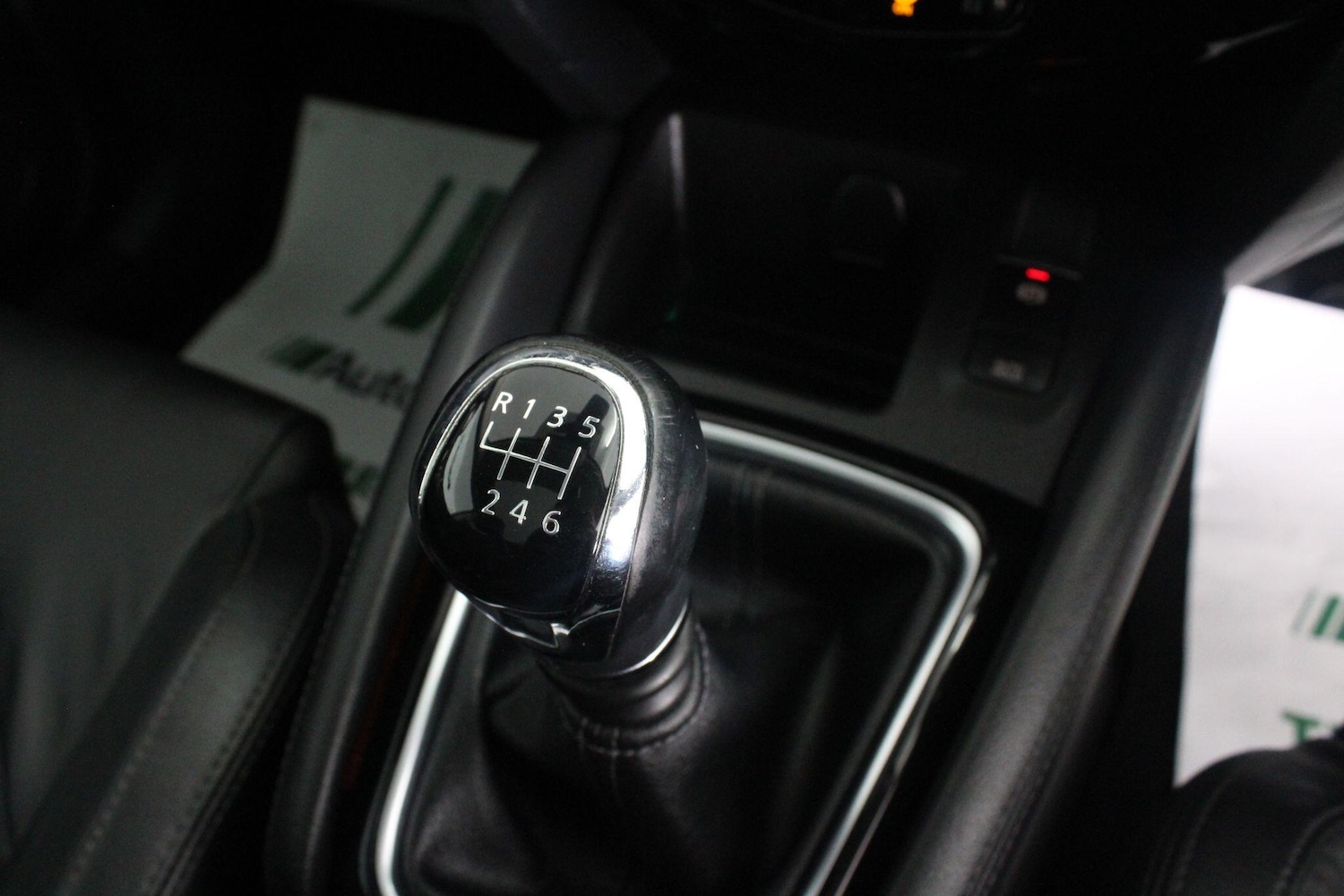 Used Nissan Qashqai for sale - 76996300: Photo 54