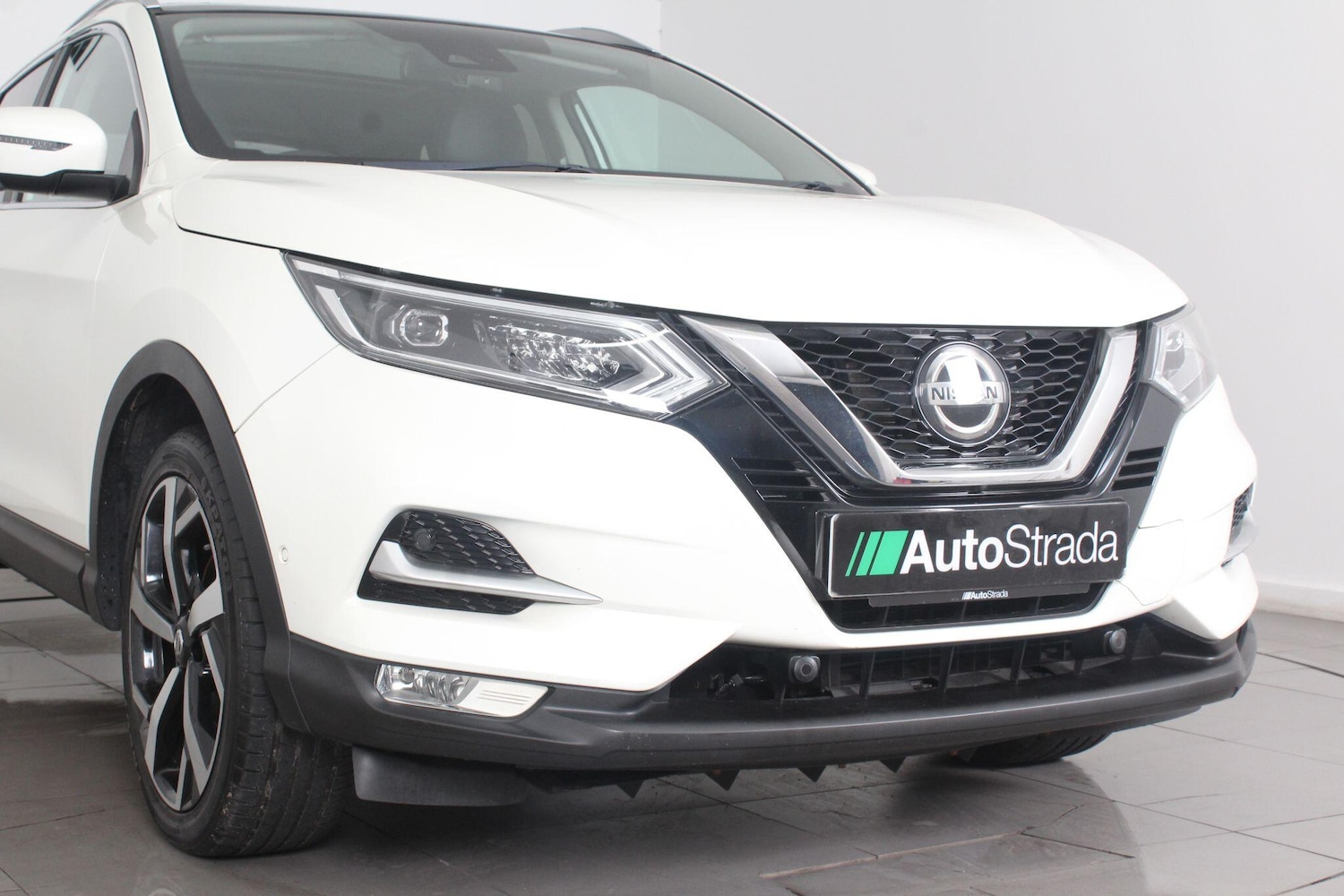 Used Nissan Qashqai for sale - 76996300: Photo 62