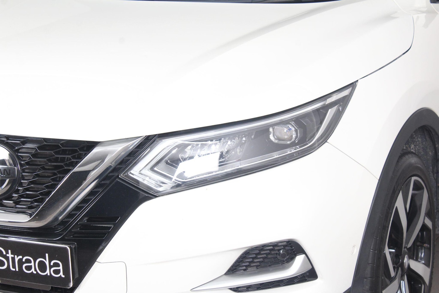 Used Nissan Qashqai for sale - 76996300: Photo 64