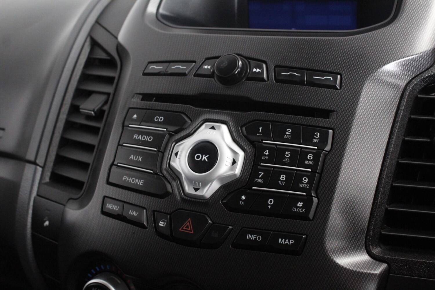 Used Ford Ranger 2015 for sale - 76989161: Photo 41