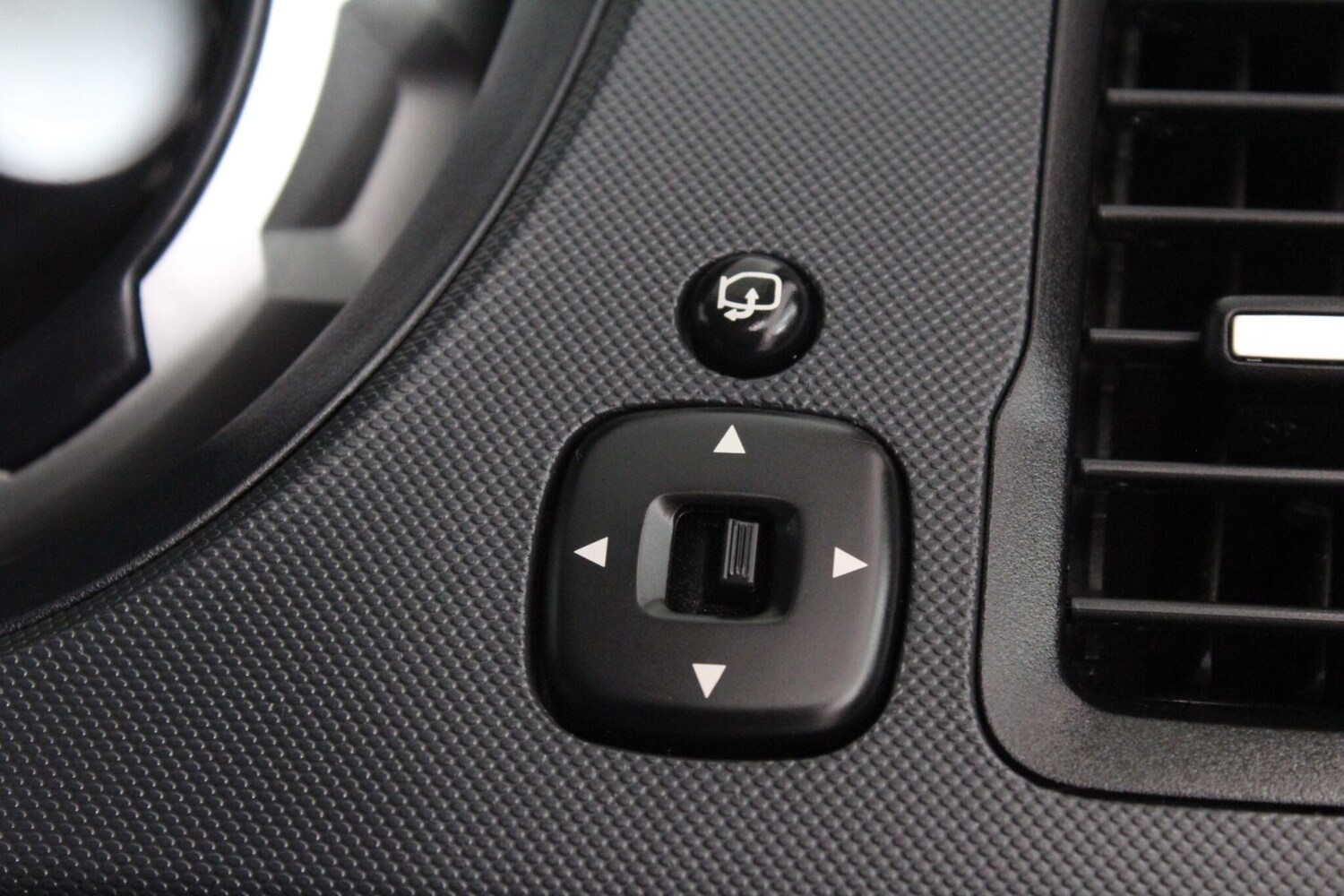 Used Ford Ranger 2015 for sale - 76989161: Photo 65