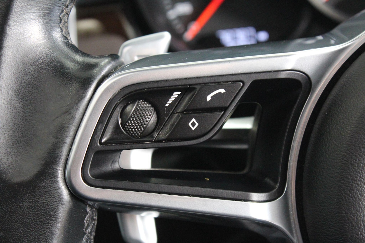 Used Porsche Macan for sale - 76994839: Photo 27