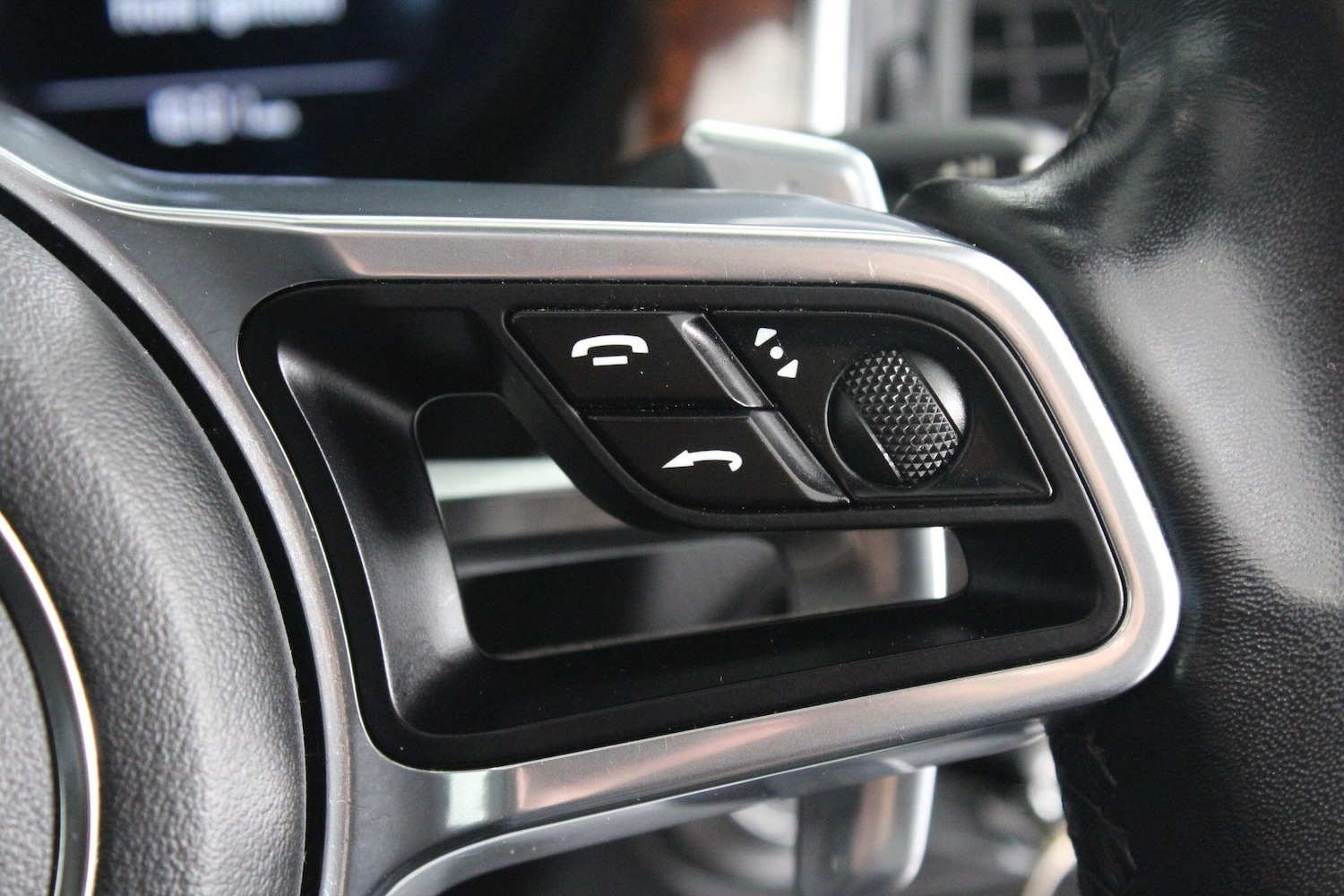 Used Porsche Macan for sale - 76994839: Photo 30