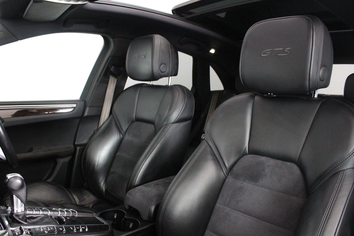 Used Porsche Macan for sale - 76994839: Photo 52