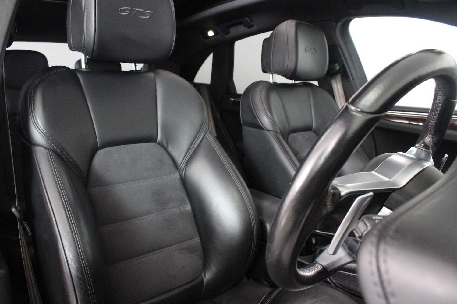 Used Porsche Macan for sale - 76994839: Photo 54