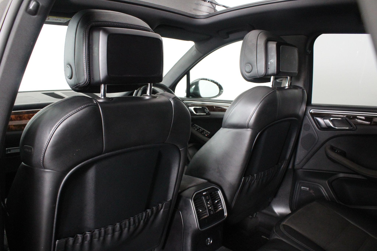 Used Porsche Macan for sale - 76994839: Photo 56