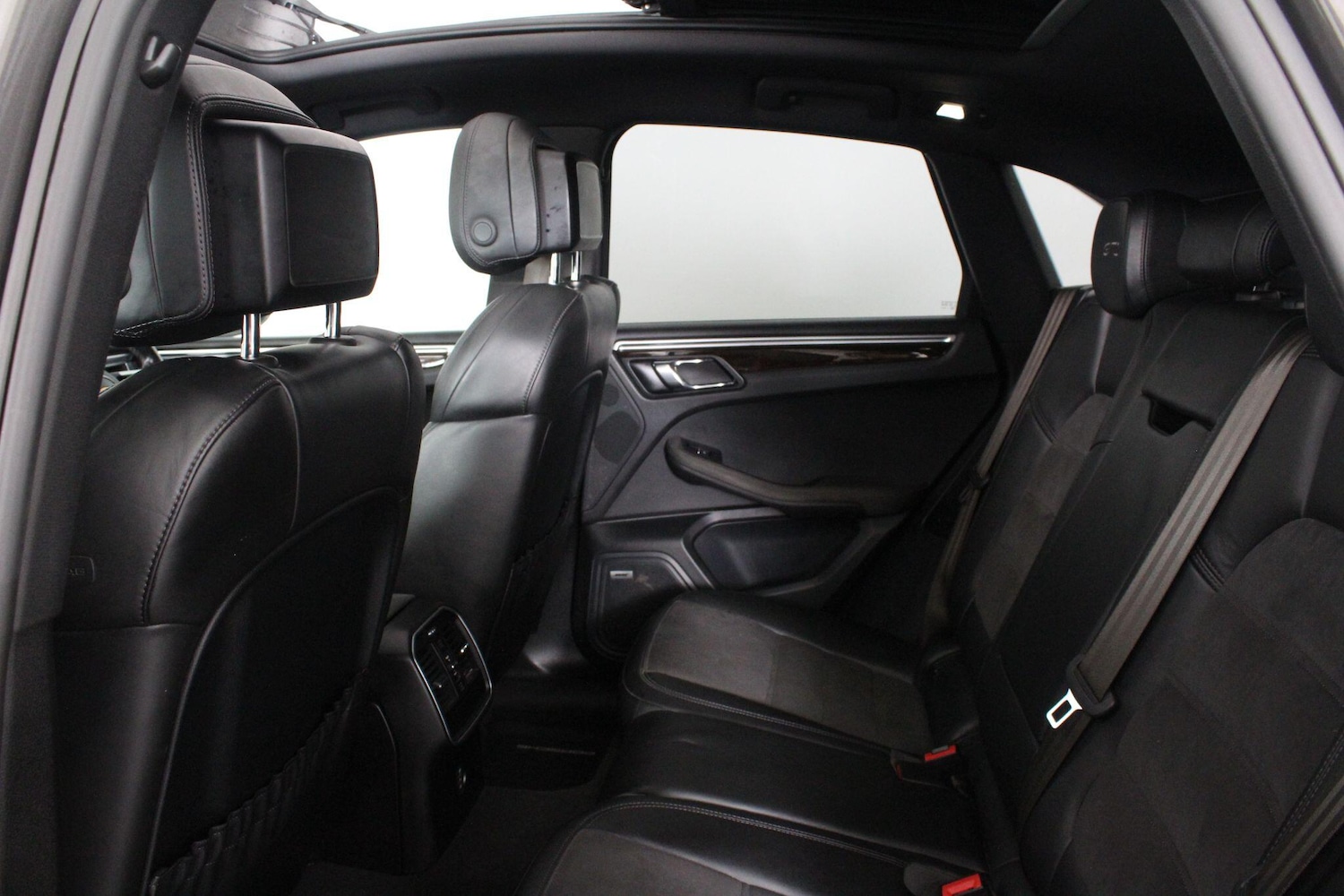 Used Porsche Macan for sale - 76994839: Photo 57